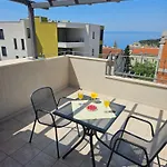 Center M&m * Μακάρσκα